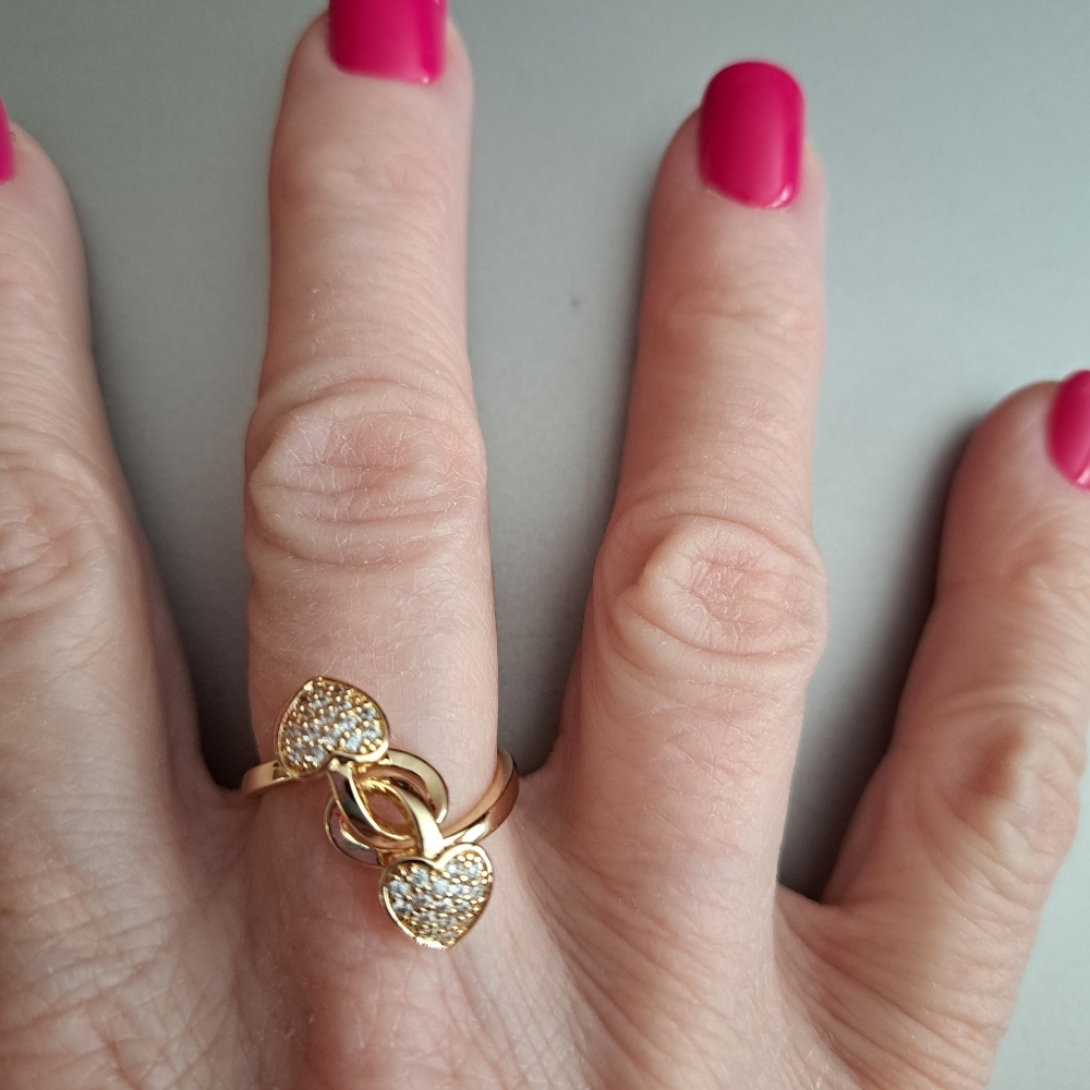 *BRAND NEW * SIZE 6 14K YELLOW GOLD PLATED DOUBLE HEART RING